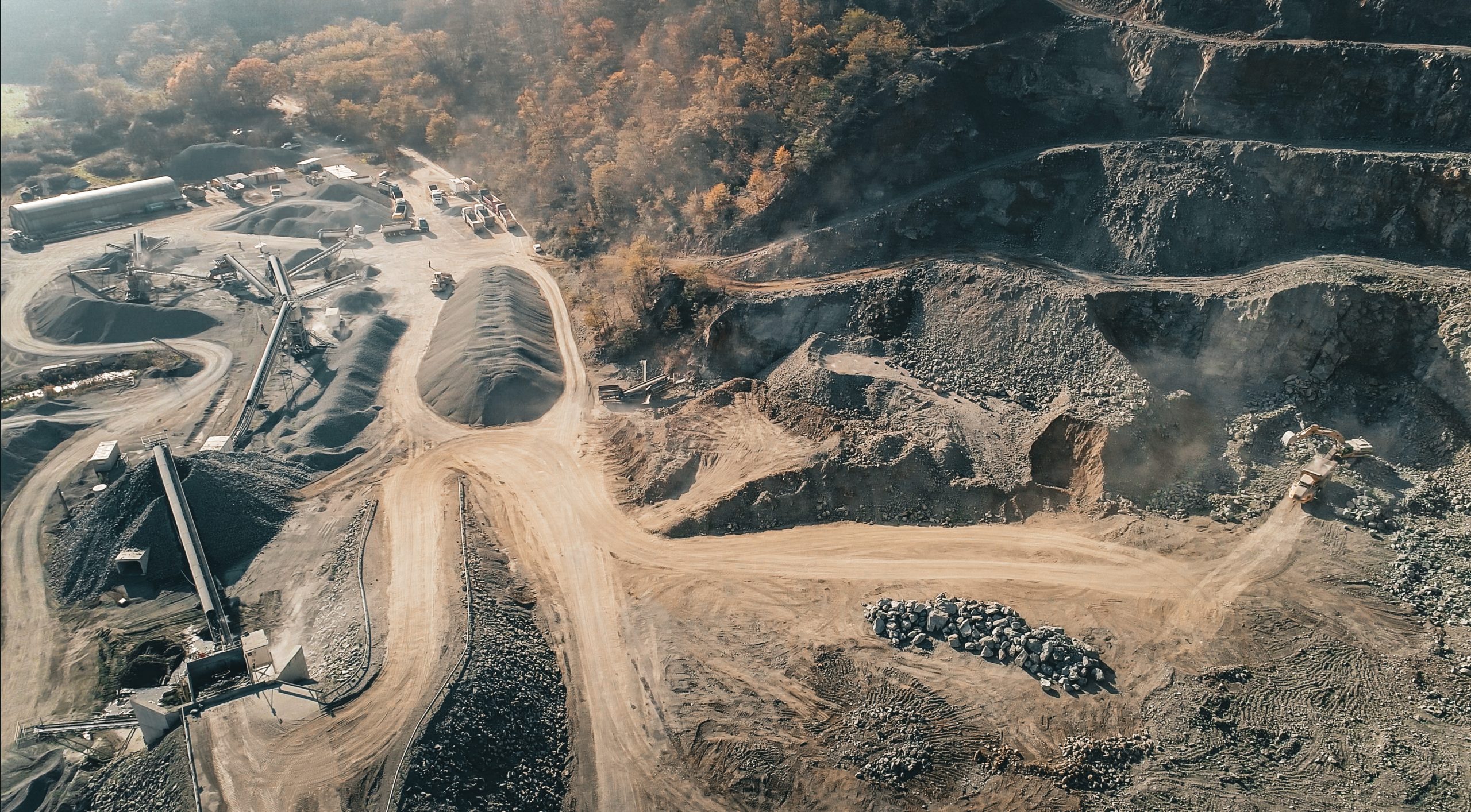 Cariera de piatră Diabas Bata Arad - carieră si exploatare